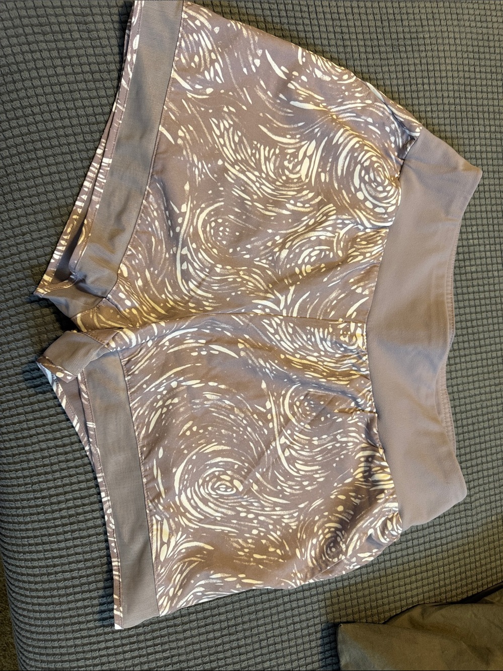 Athletic High-Waist Women’s Shorts — Taupe Swirl Print
